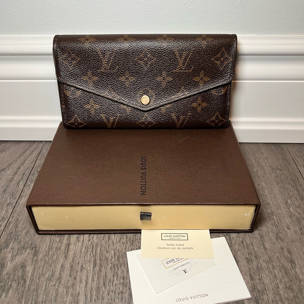 Authentic Louis Vuitton Brown and Gold Monogram Wallet on Chain